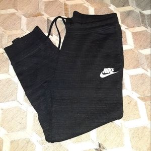 NIKE Joggers